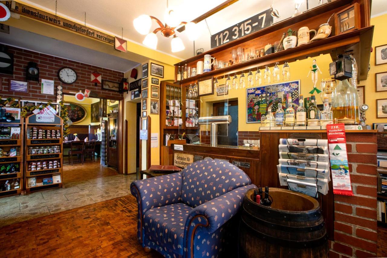 Hotel Brueckenschaenke Зебниц Экстерьер фото