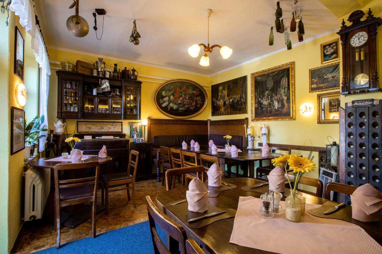Hotel Brueckenschaenke Зебниц Экстерьер фото